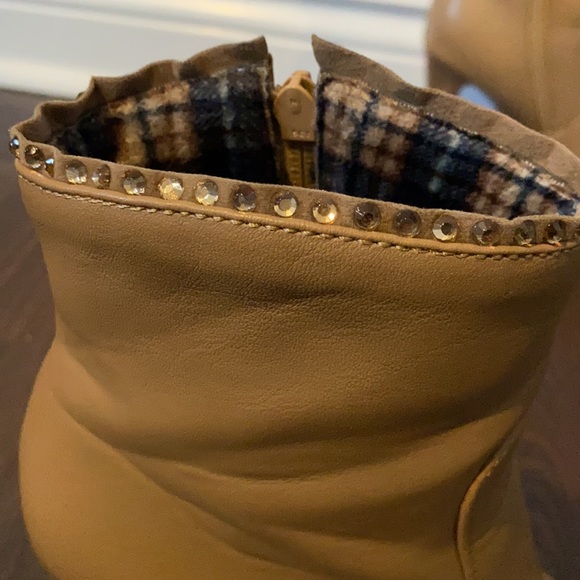 2in1 tan boots with bling details - Picture 6 of 10